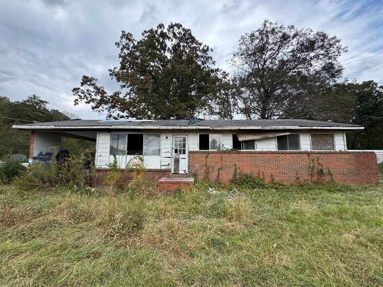 More Photos Of 2033 Winchester Rd, Anniston Flex For Sale