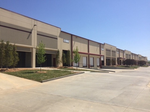 More Photos Of 4110 Tench Rd, Suwanee Warehouse For Lease