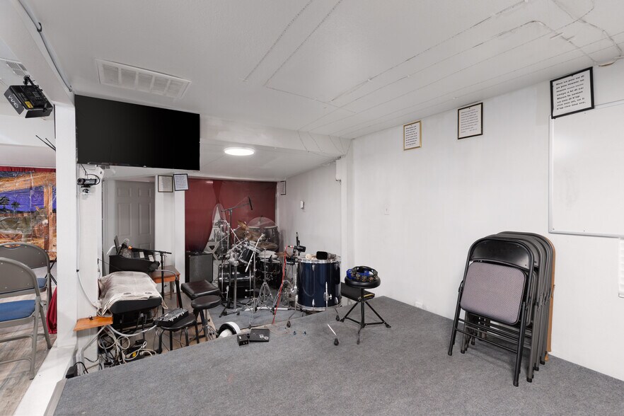 More Photos Of 1204 S Eastern Ave, Las Vegas Religious Facility For Sale