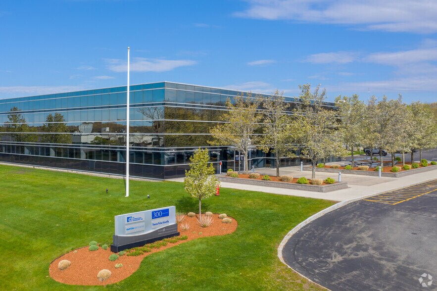 More Photos Of 300 Jubilee Dr, Peabody Manufacturing For Lease