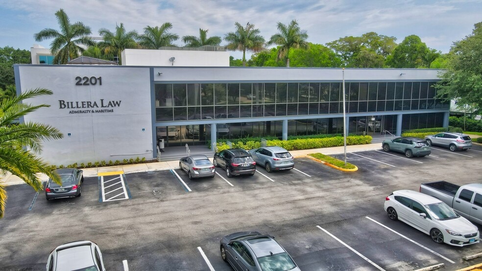 More Photos Of 2201 NW Corporate Blvd, Boca Raton Medical For Lease
