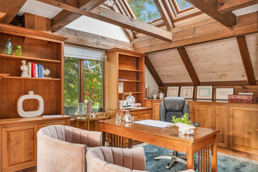 More Photos Of 68 Lyme Rd, Hanover Office Residential For Sale