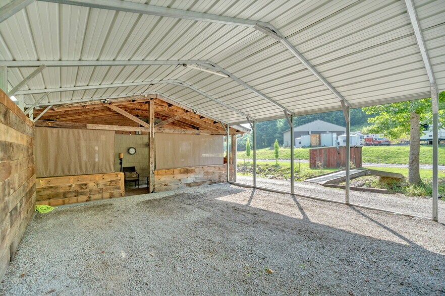 More Photos Of 5340 US-321, Butler Specialty For Sale