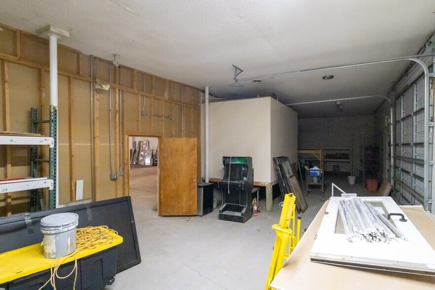 More Photos Of 255 W 79th St, Chicago General Retail For Lease