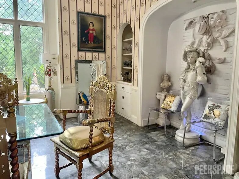 More Photos Of 3000 Cathedral Pl, Decatur Movie Radio TVStudio For Sale