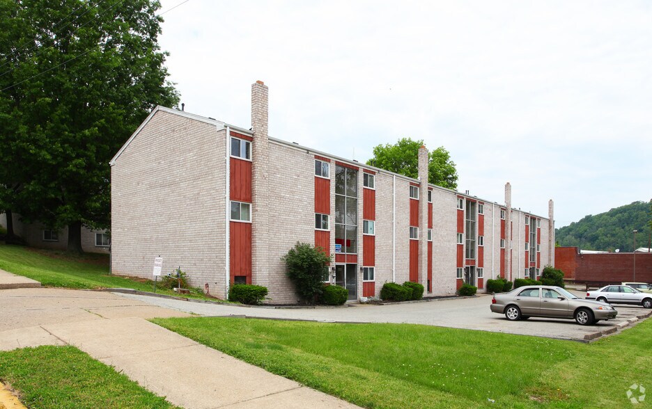 Primary Photo Of 210-308 Westinghouse Ave, Wilmerding Apartments For Sale