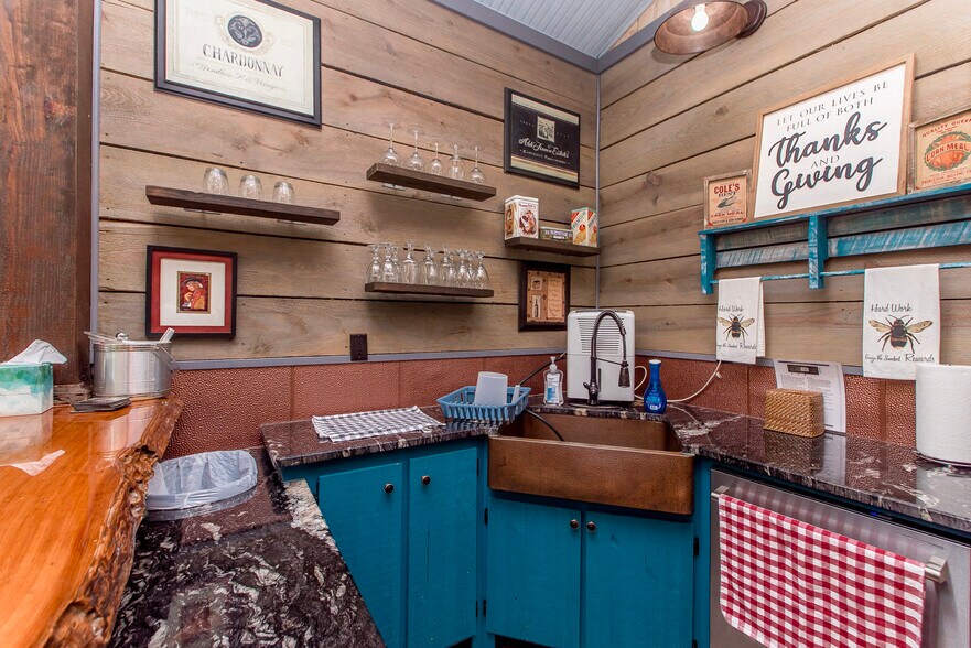 More Photos Of 11030 Garden Ln, Folsom Specialty For Sale