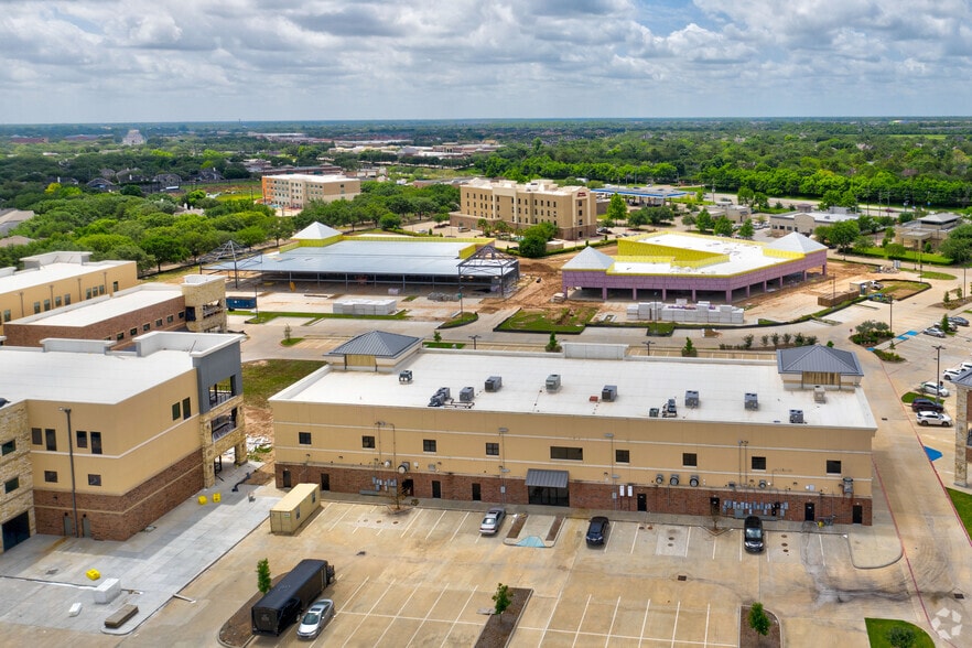 More Photos Of 4899 Highway 6, Missouri City Unknown For Lease