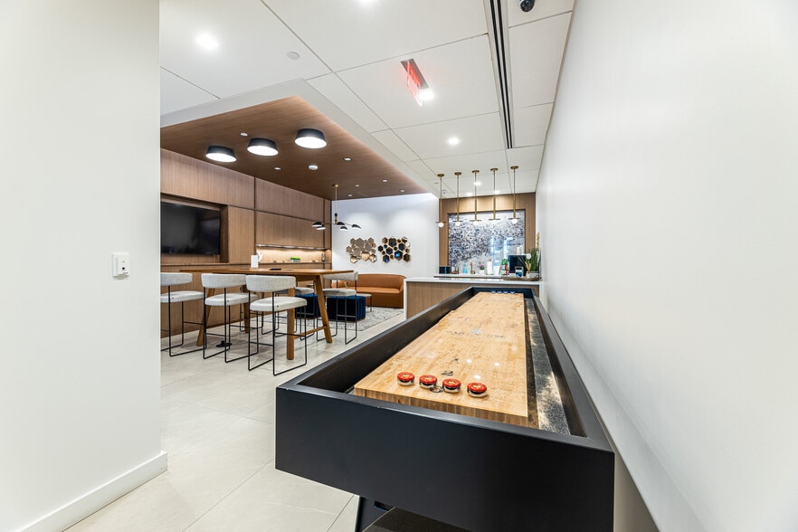 More Photos Of 1920 McKinney Ave, Dallas Office For Lease