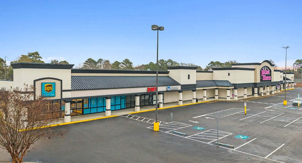 More Photos Of 3333 N Main St, Hope Mills General Retail For Sale