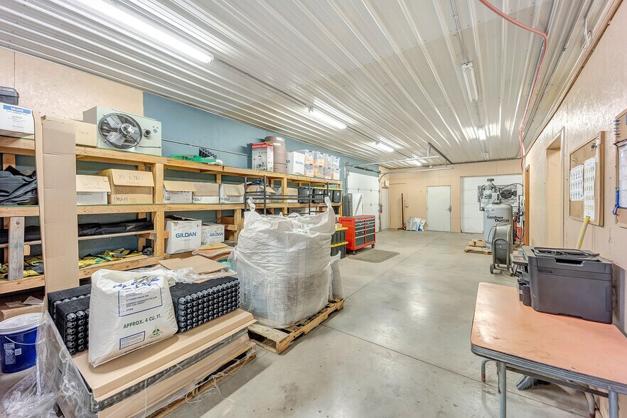 More Photos Of 4040 Velp Ave, Green Bay Specialty For Sale