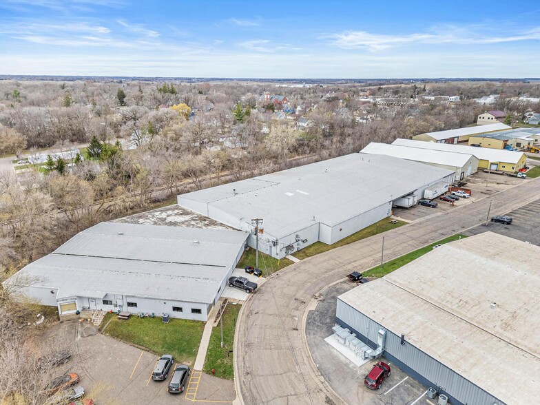 Primary Photo Of 150 Industrial Park Rd SE, Cokato Manufacturing For Lease