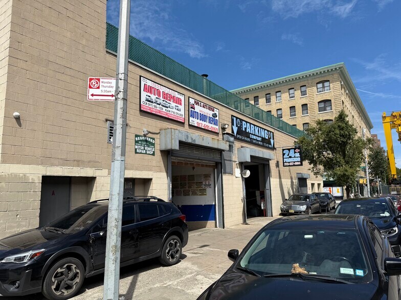 More Photos Of 1908 Park Ave, New York Service For Sale