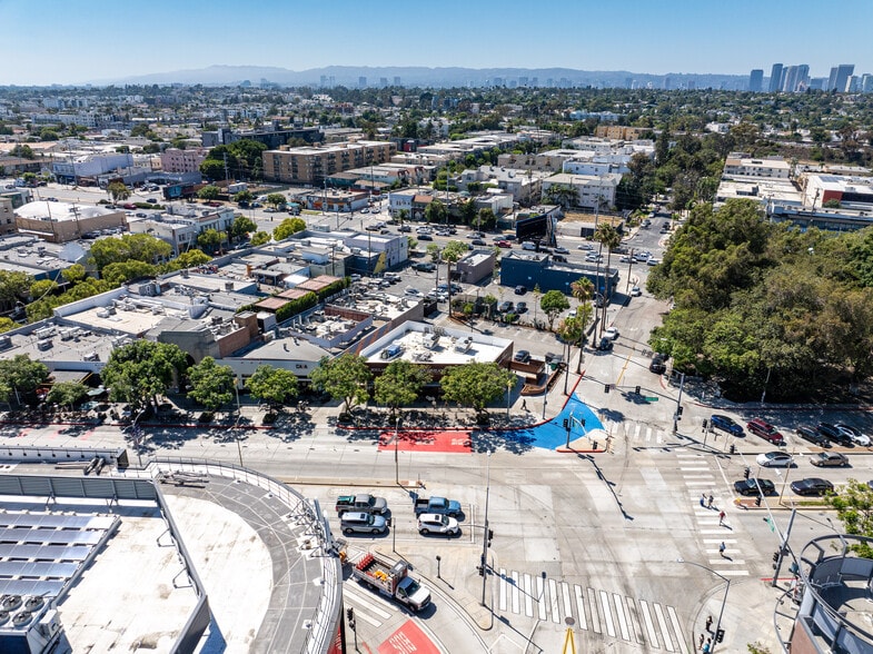 More Photos Of 9343 Culver Blvd, Culver City Storefront For Lease