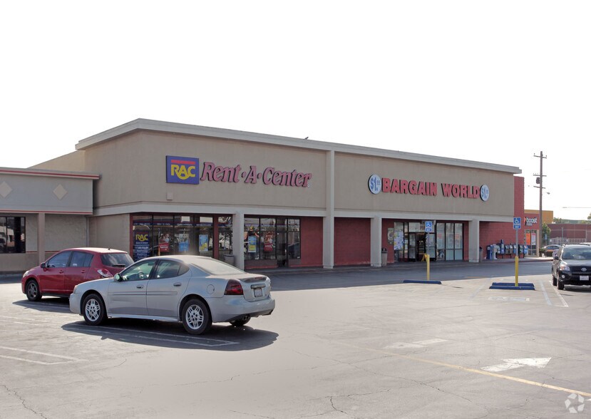 More Photos Of 5091-5093 Florence Ave, Bell Freestanding For Lease