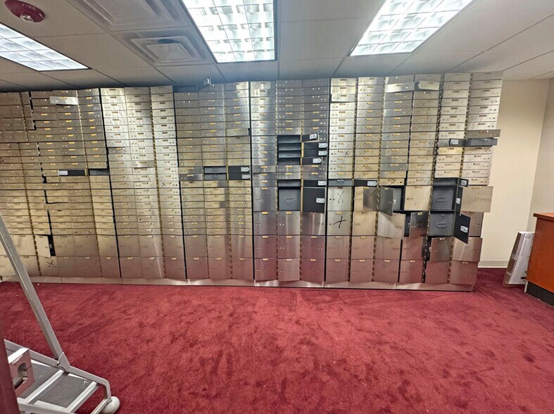More Photos Of 301 N Federal Hwy, Pompano Beach Freestanding For Lease