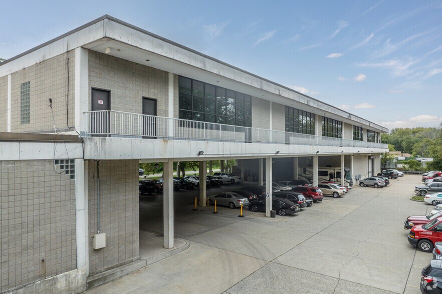 More Photos Of 733 Ridgedale Ave, East Hanover Industrial For Sale