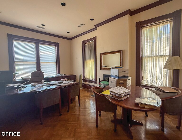 More Photos Of 1010 W 3rd St, Little Rock Office For Sale