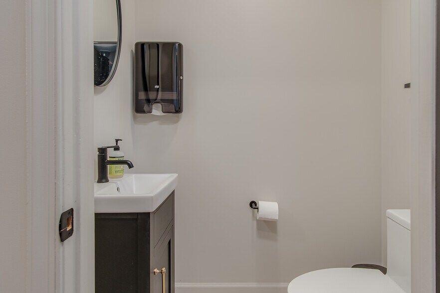 More Photos Of 129 W Patrick St, Frederick Office Residential For Sale