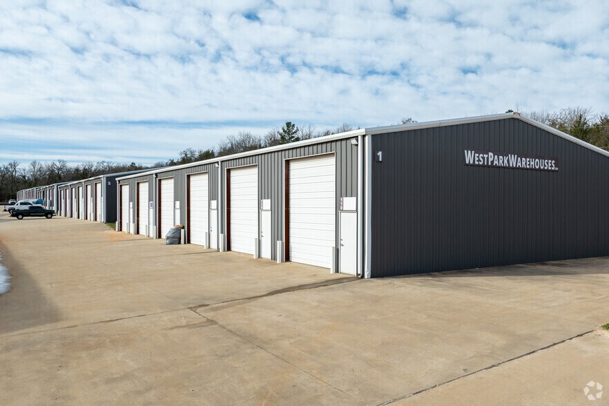 More Photos Of 12095 Spur 364, Tyler Warehouse For Lease