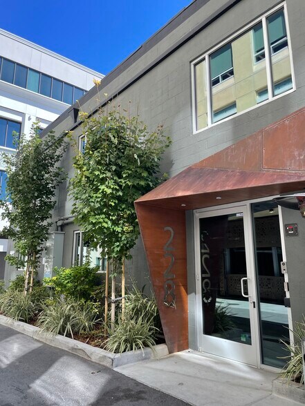 Primary Photo Of 228 Lorton Ave, Burlingame Loft Creative Space For Lease