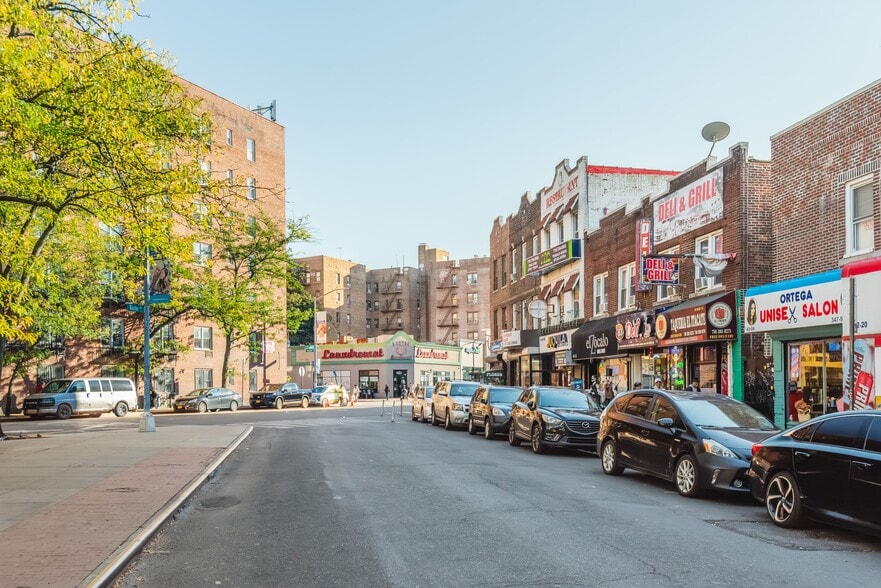 More Photos Of 4014 83rd St, Elmhurst Apartments For Lease