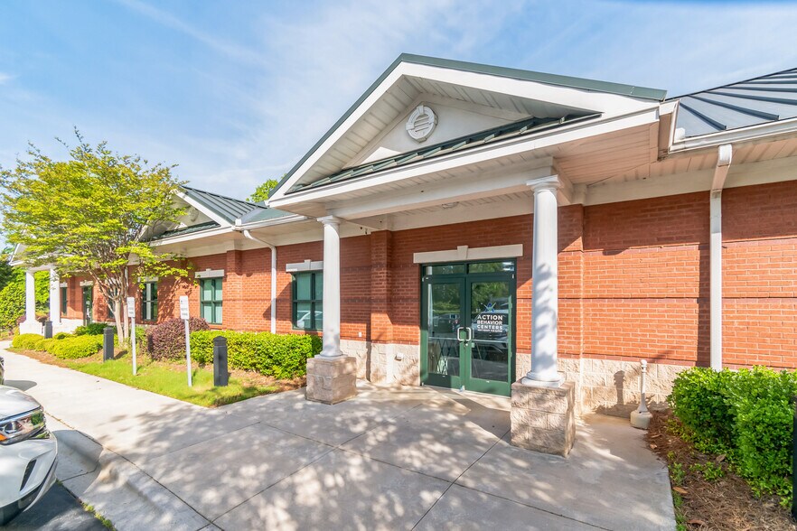 More Photos Of 13310 S Ridge Dr, Charlotte Medical For Sale