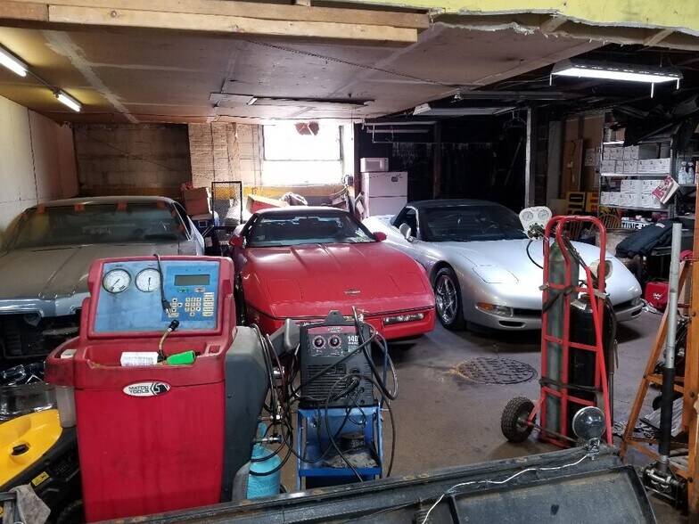 More Photos Of 10319 S Kedzie Ave, Chicago Auto Repair For Lease