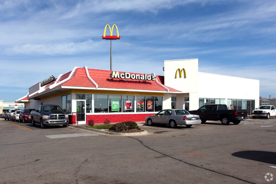 More Photos Of 3257 Triple J Dr, Newcastle Freestanding For Lease