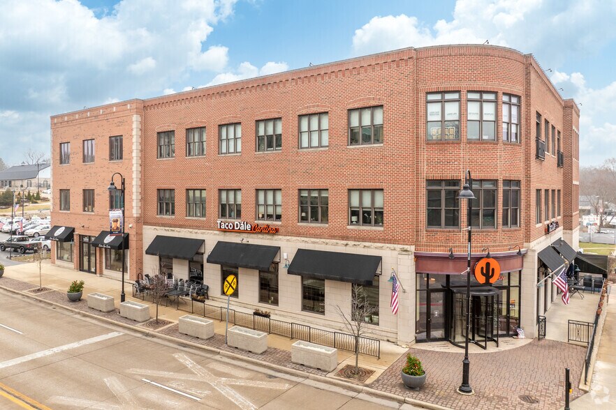More Photos Of 123 W Washington St, Oswego Office For Lease