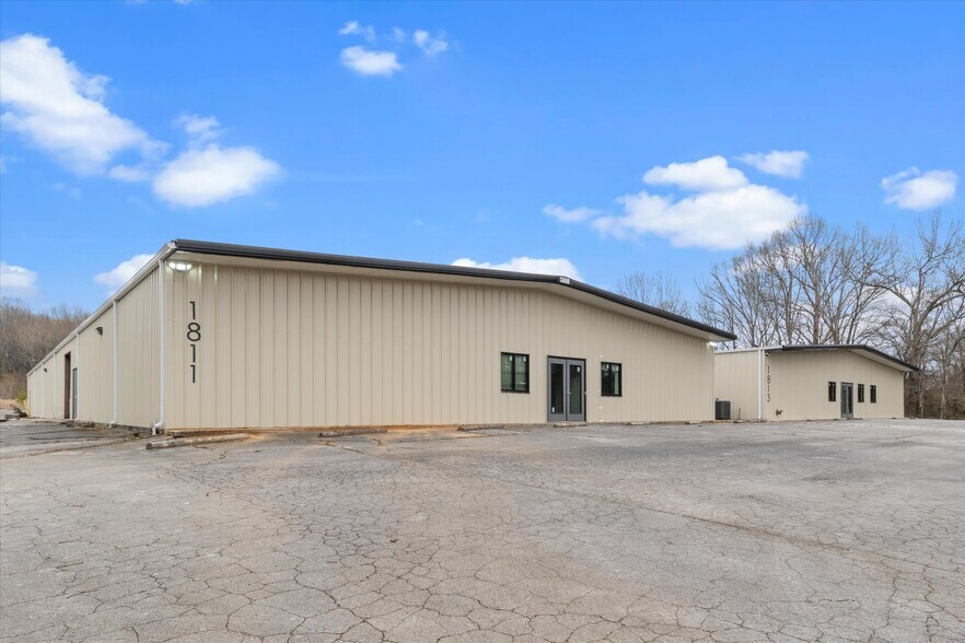 More Photos Of 1811-1813 Old Estill Springs Rd, Tullahoma Warehouse For Lease
