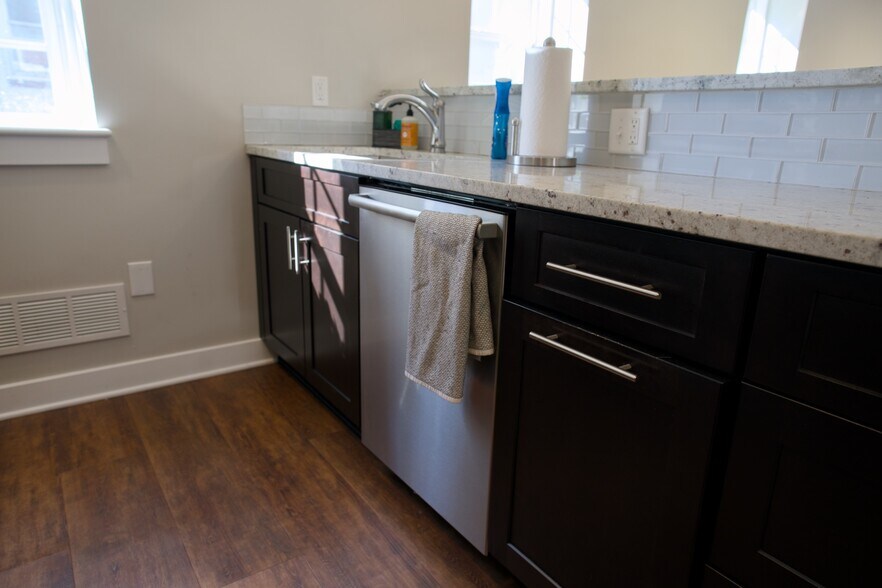 More Photos Of 824 Philadelphia Pike, Wilmington Office For Sale