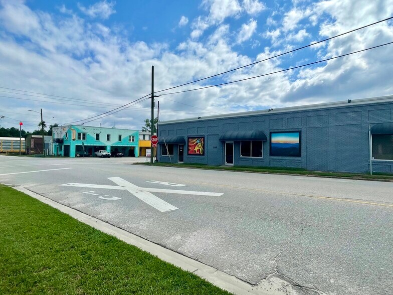 More Photos Of 2108 State St, Cayce Restaurant For Lease