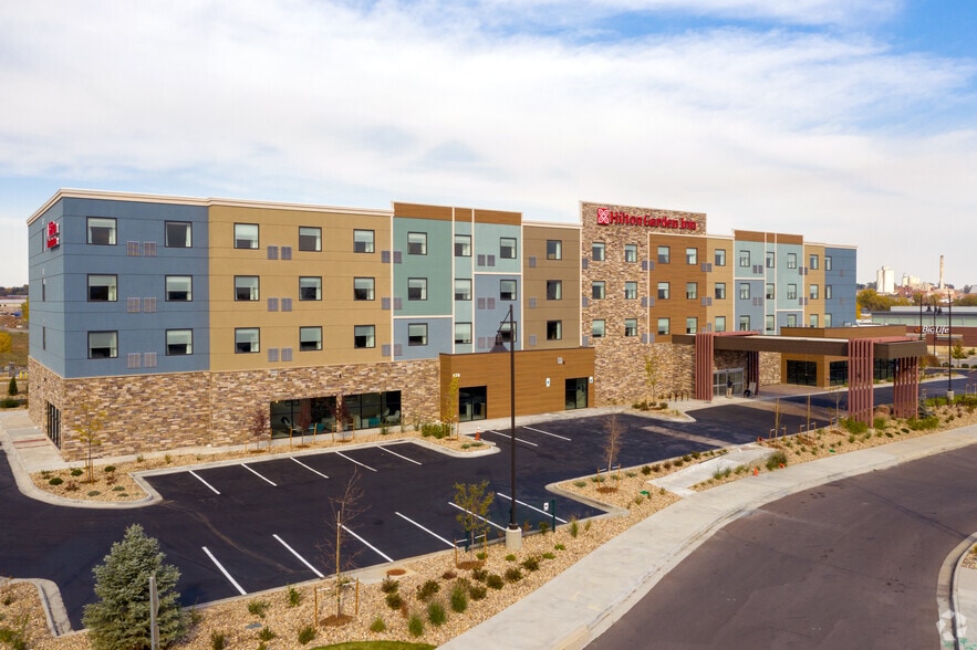 More Photos Of 470 S Martin St, Longmont Hotel For Sale