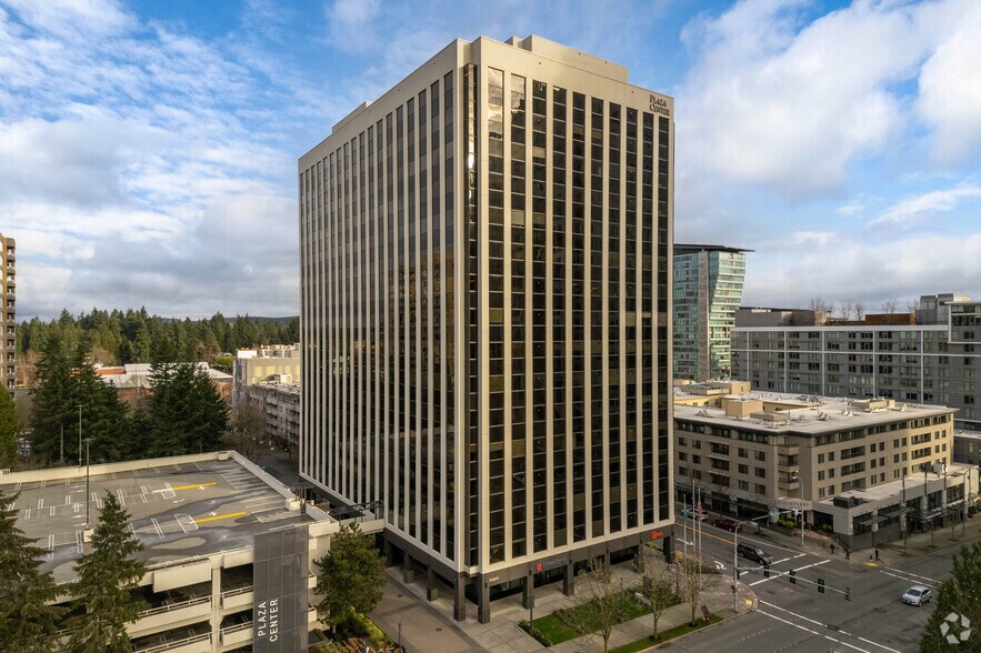 More Photos Of 10900 NE 8th St, Bellevue Office For Lease