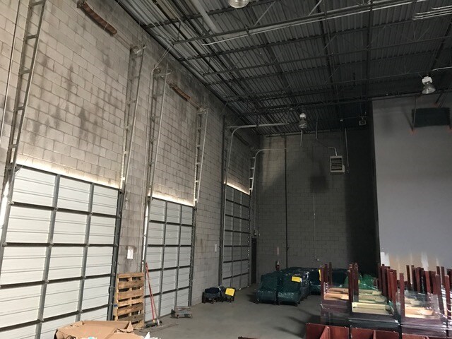 More Photos Of 5150 Peachtree Industrial Blvd, Peachtree Corners Warehouse For Lease