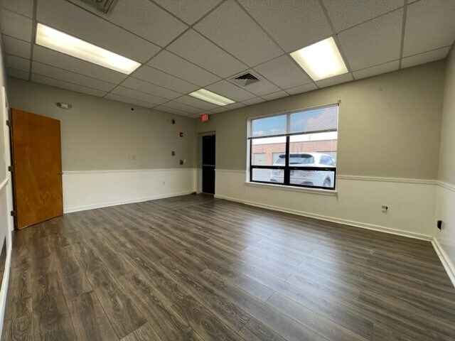 More Photos Of 9 Business Park Dr, Branford Office For Sale