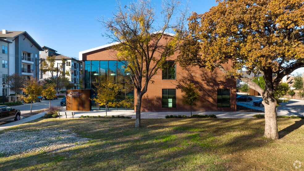 More Photos Of 133 Nursery Ln, Fort Worth Office For Lease