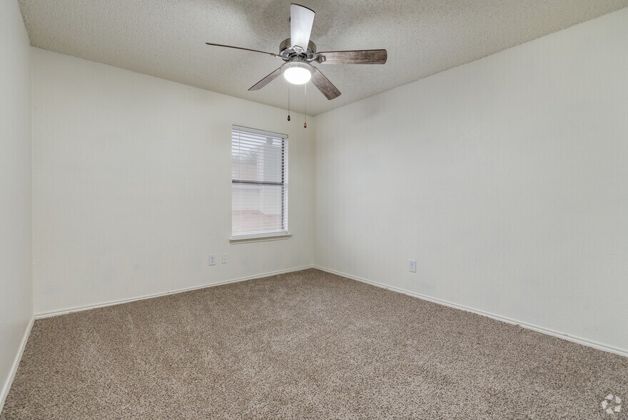 More Photos Of 121 S Hampton Rd, Crowley Apartments For Sale