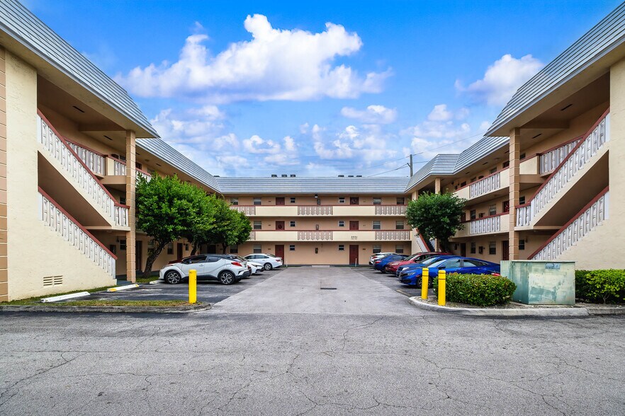 More Photos Of 8951 Sunset Dr, Miami Apartments For Sale