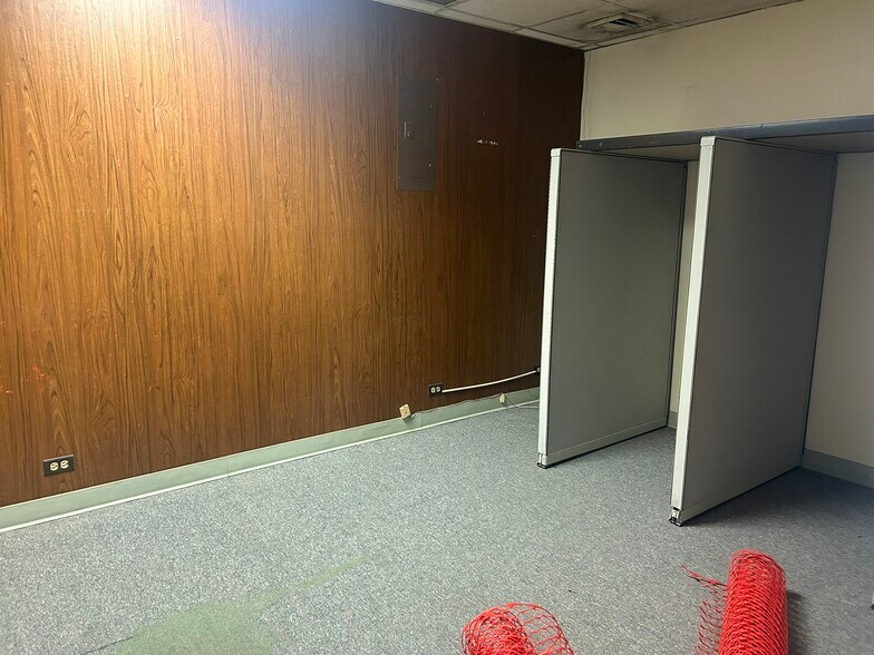 More Photos Of 1915-1919 E Colfax Ave, Denver Office For Sale