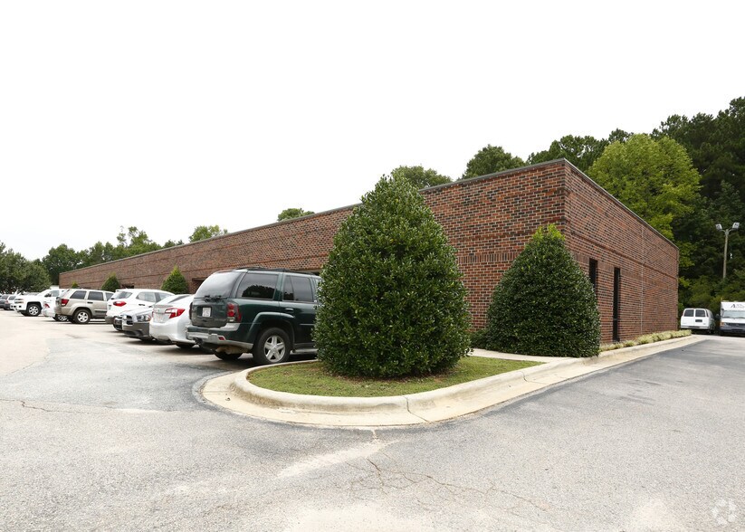 More Photos Of 134-150 Donmoor Ct, Garner Research And Development For Lease
