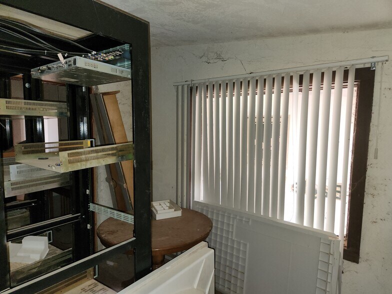 More Photos Of 3010 Shedd Rd, Eloy Office For Sale