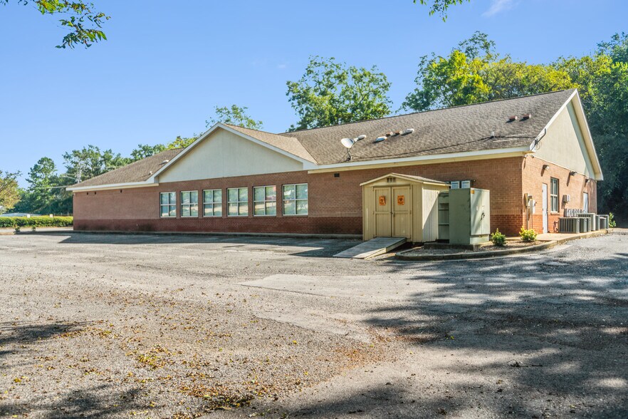 More Photos Of 717 Stone Ave, Talladega Medical For Sale