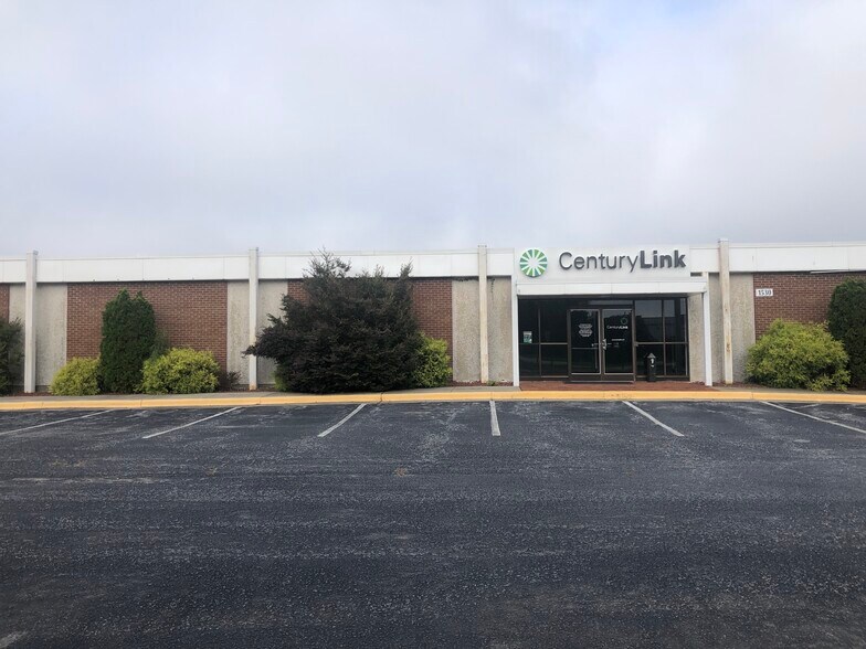 More Photos Of 1530 Hooker Rd, Greenville Freestanding For Lease