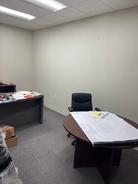 More Photos Of 5715 Industry Ln, Frederick Flex For Lease