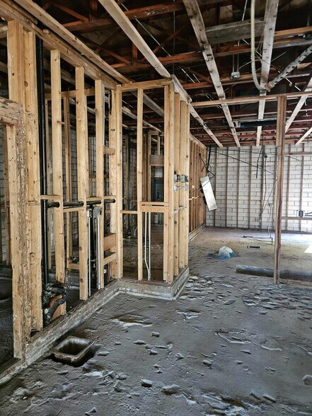 More Photos Of 1350 Main St, Susanville Restaurant For Sale