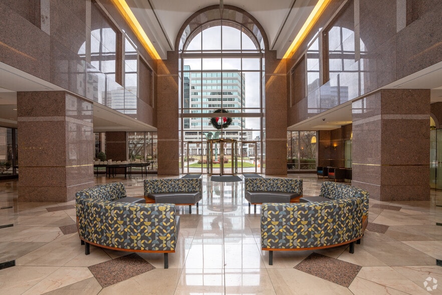 More Photos Of 951 E Byrd St, Richmond Unknown For Lease