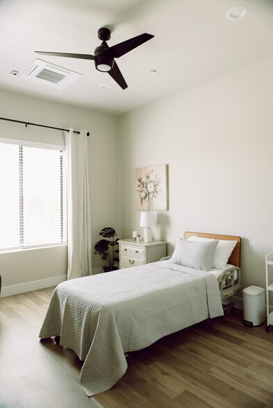 More Photos Of 8736 E Joshua Tree Ln, Scottsdale Assisted Living For Sale