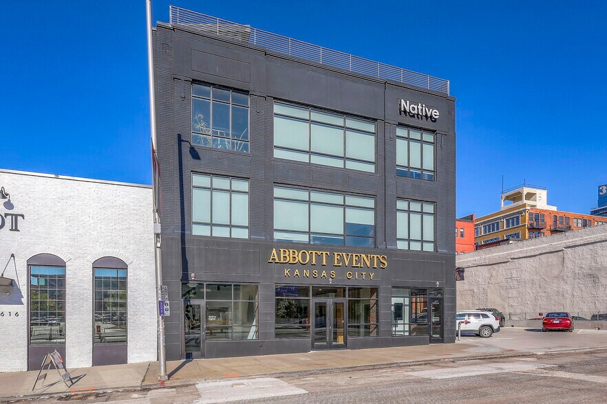 More Photos Of 1612 Grand Blvd, Kansas City Loft Creative Space For Lease